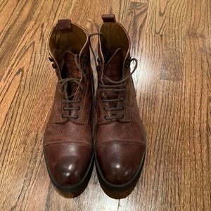 Lightly worn Barney’s New York Boots size 10.5
